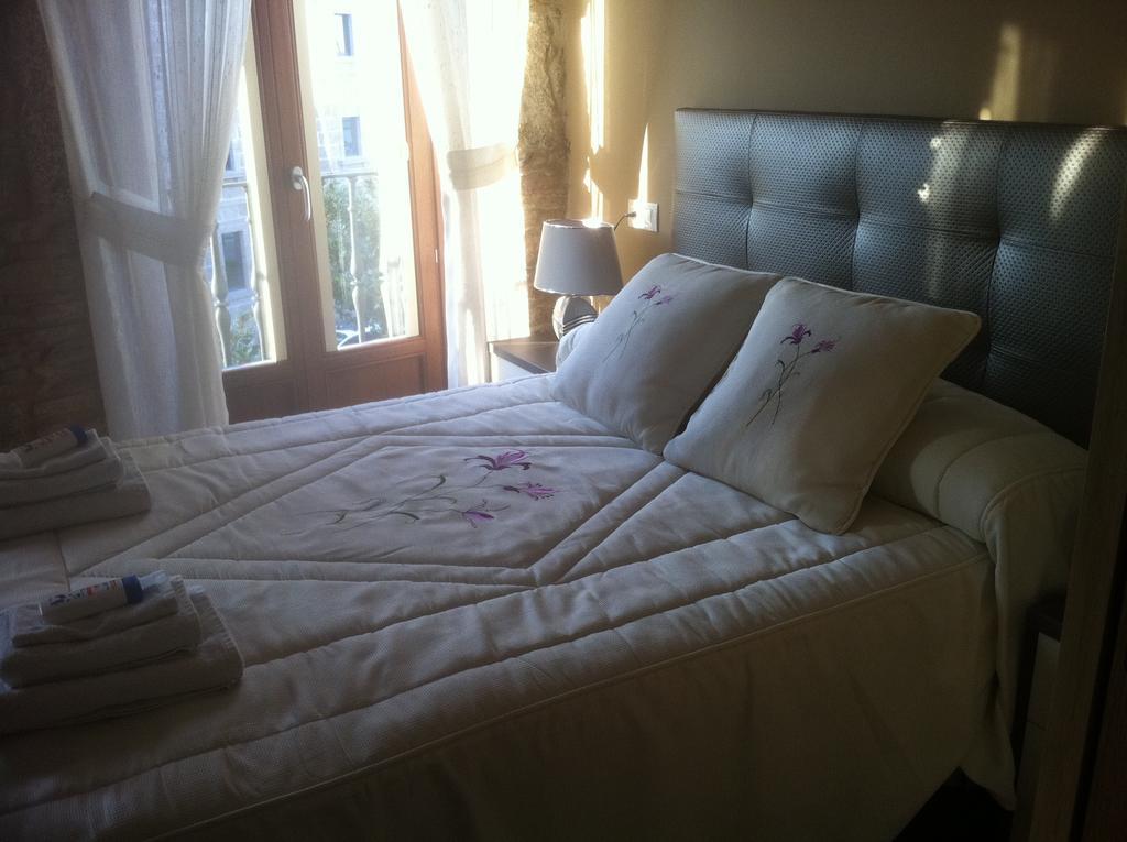 Airinos Aires Hotel Santiago de Compostela Room photo